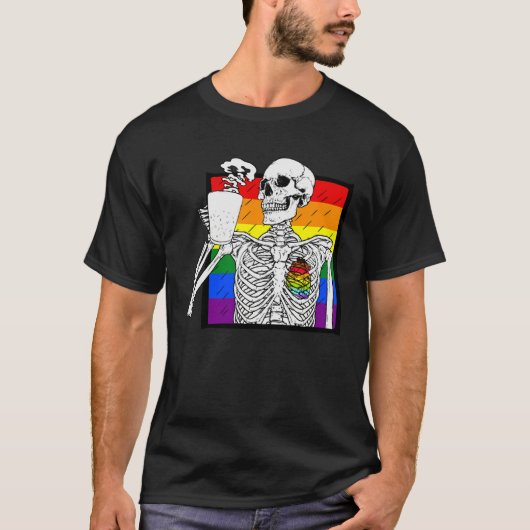 Goth Skeleton Coffee Gay Lesbian Pride Rainbow Hum T-shirt (Voorkant)