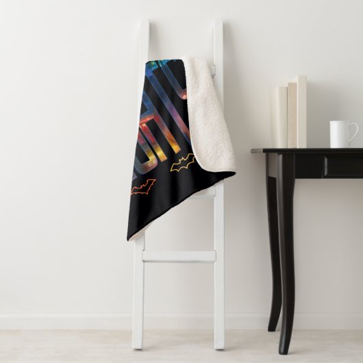 Gotham Knights City Lettering Sherpa Deken (In situ)