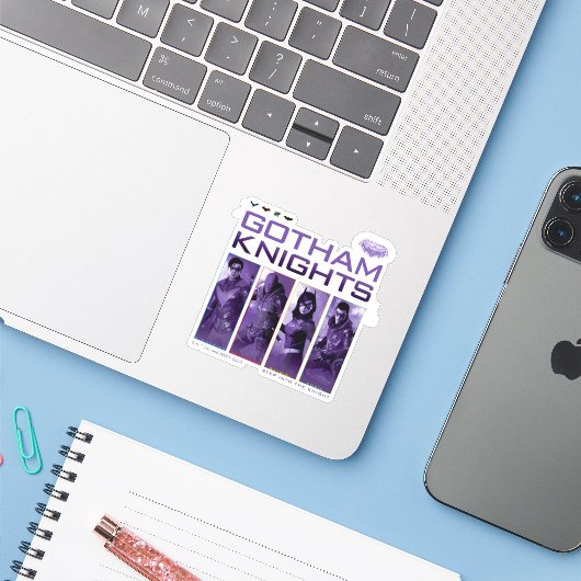 Gotham Knights Hero Panels Sticker (Laptop met iPhone)