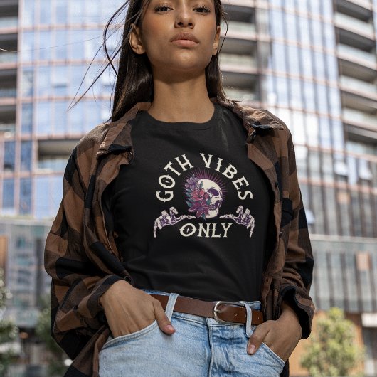 Gothic alleen flesjes schedel met bloemen t-shirt