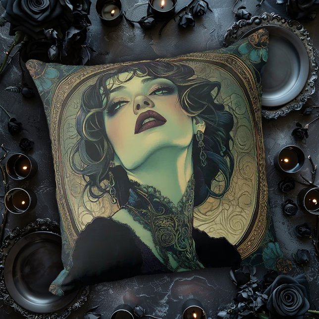 Gothic Art Nouveau Vrouw Kussen (Creator heeft geüpload)