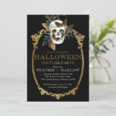 Gothic Black and Gold Skull Adult Halloween Party Kaart (Staand voorkant)