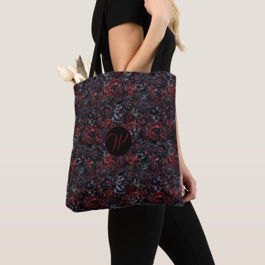 Gothic Black Cat & Dark Flowers Pattern Monogram Tote Bag (Dichtbij)