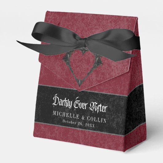 Gothic Black Raven Wine Darkly Ever After Wedding Bedankdoosjes (Voorkant Zijde)