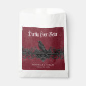Gothic Black Raven Wine Darkly Ever After Wedding Bedankzakje (Voorkant)