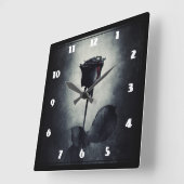 Gothic Black Roos Driving Blood on Black Grunge Vierkante Klok (Hoek)