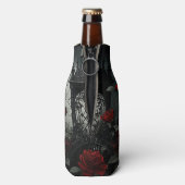 Gothic Cemetery Roos Garden met rood en zwart Flesjeskoeler (Fles Achterkant)