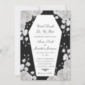 Gothic Coffin Invitation with Elegant White Roses Kaart (Voorkant)