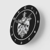 Gothic Cross met Skulls Ronde Klok (Hoek)