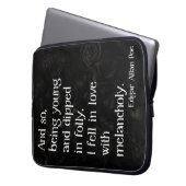Gothic Dead Roos en Poe Quote Laptop Sleeve (Voorkant Links)