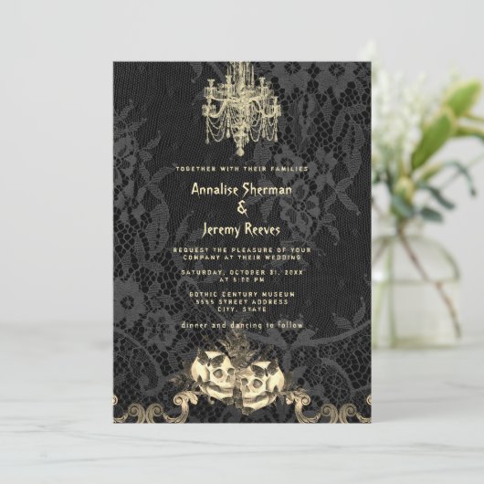 Gothic Elegance Skeleton Halloween Wedding Kaart (Staand voorkant)