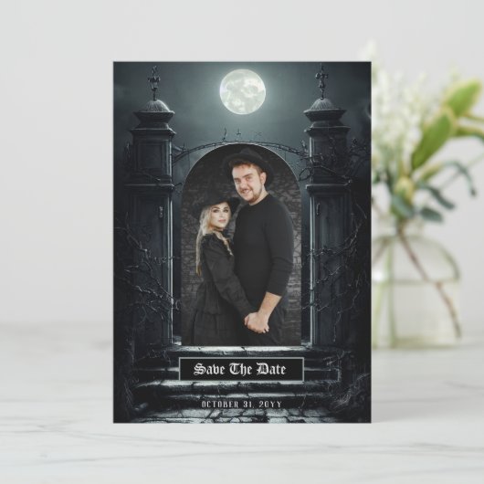Gothic Elegant Gate Photo Save the Date (Staand voorkant)
