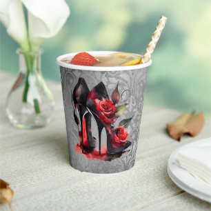Gothic Fashionista Red Bottom Stilettos met Rozen Papieren Bekers