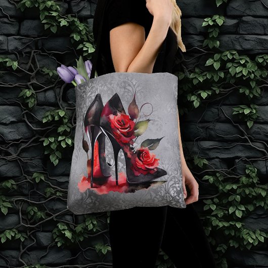 Gothic Fashionista Red Bottom Stilettos met Rozen Tote Bag