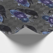 Gothic Floral Raven Halloween Pattern Cadeaupapier (Hoek)