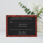 Gothic Floral Red & Black Damask RSVP Monogram Kaartje (Staand voorkant)