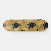 Gothic Gold & Black Roos Flower Monogram Initiaal Persoonlijk Skateboard (Horizontaal)
