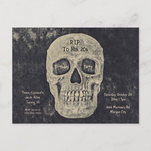 Gothic grijs beige schedel verjaardag RIP naar zij Uitnodiging Briefkaart (Voorkant)