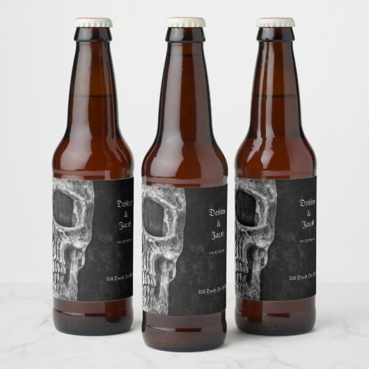 Gothic Half Skull Cool Black and White Grunge Bier Etiket (Flessen)