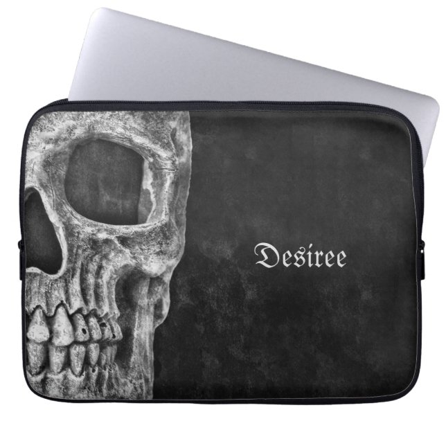 Gothic Half Skull Cool Black and White Grunge Laptop Sleeve (Voorkant)