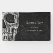 Gothic Half Skull Cool Black and White Grunge Spandoek (Horizontaal)