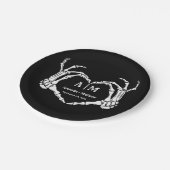 Gothic Halloween Skull Hand Heart Black Wedding Papieren Bordje (Gekanteld)