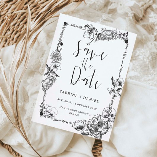 Gothic Hand draw Flowers Skull Save the date Kaart