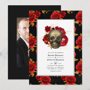 Gothic huwelijksfoto met bloemenschedel kaart