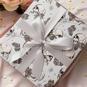 Gothic Lichtgrijze schedel en bloemen Halloween Cadeaupapier