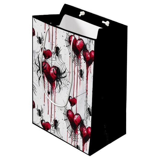 Gothic Love Spooky Spookweb met harten Medium Cadeauzakje (Voorkant Gekanteld)