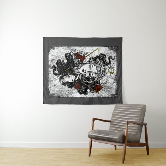 Gothic Mirror Meisje Rozen Wandkleed (In Situ (horizontaal))