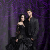 Gothic Moody Zwart & Paarse  Kant Wandkleed