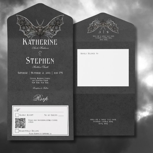Gothic Moth Moody Zwart & Wit QR Code All In One Uitnodiging