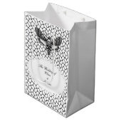 Gothic Moth Skull Wedding – Donker Elegant Medium Cadeauzakje (Voorkant Gekanteld)