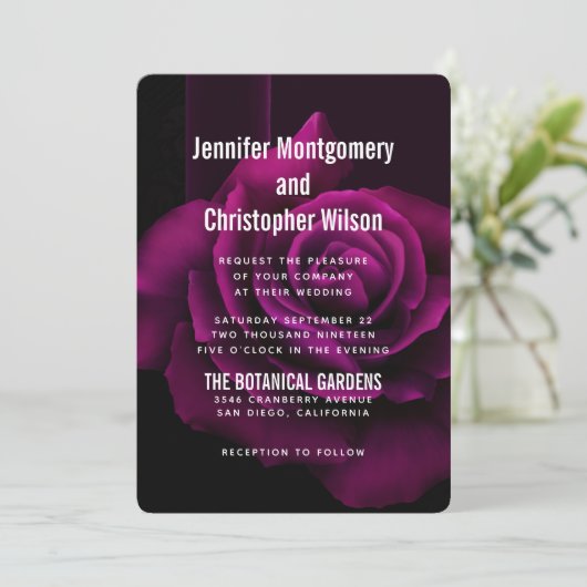 Gothic Paars-Red Rose Flower Wedding Kaart (Staand voorkant)