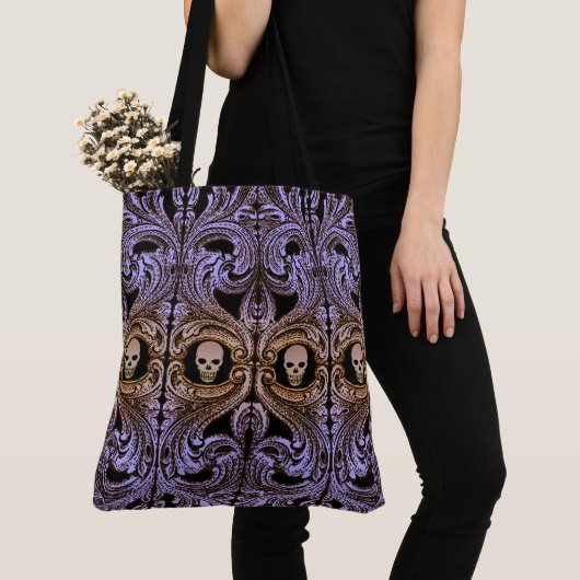 Gothic Paarse Ornament met schedel Tote Bag (Dichtbij)