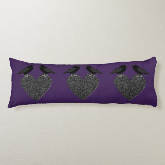 Gothic Ravens and Black Heart Lichaamskussen (Voorkant)