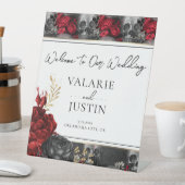 Gothic Red Black Floral Welcome Wedding Reclamebord Met Voetstuk (Insitu)
