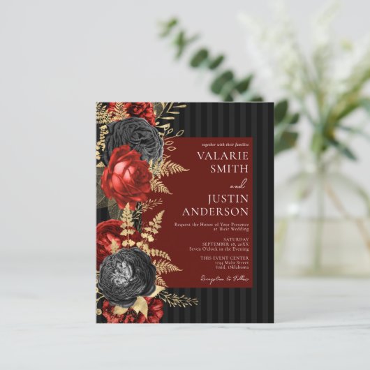 Gothic Red en Black Floral Wedding Invitation (Staand voorkant)