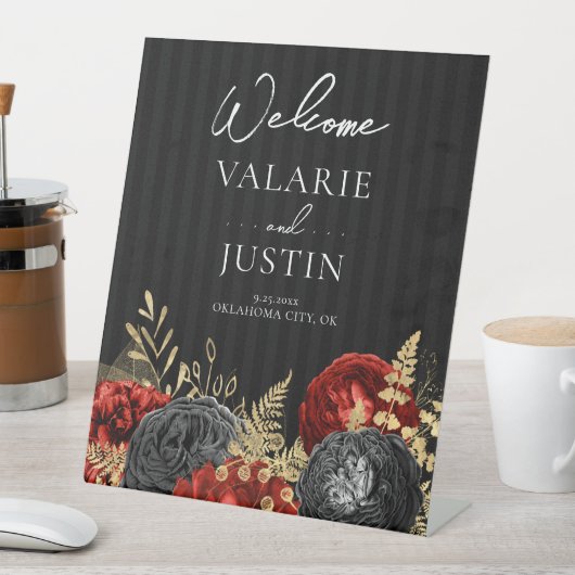Gothic Red en Black Floral Welcome Wedding Reclamebord Met Voetstuk (Insitu)