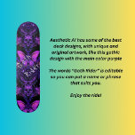 Gothic Rider Persoonlijk Skateboard<br><div class="desc">Ik ben net klaar met het maken van 12 nieuwe design speciaal voor skateboards, en deze heeft een gotisch thema in het paars met schedels en vlinders. De woorden "Gothic Rider" is eigenlijk alleen maar om te zien hoeveel tekst je kunt inpassen zonder het ontwerp te veel te beïnvloeden. U...</div>