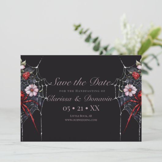 Gothic Rood & Zwart Bloemen Spider Web Handfasting Save The Date (Staand voorkant)