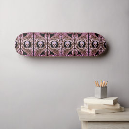 Gothic Roze Ornament met Skateboard