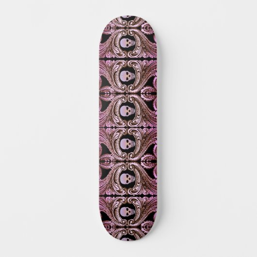Gothic Roze Ornament met Skateboard (Voorkant)