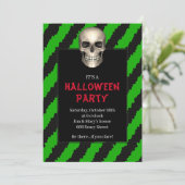 Gothic Schedel Groene Streep Halloween Feest Kaart (Staand voorkant)