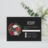 Gothic schedel met rode bloemen en gouden bladeren RSVP kaartje (Staand voorkant)
