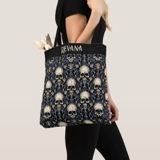 Gothic schedels en blauwe bloemen tote bag (Dichtbij)