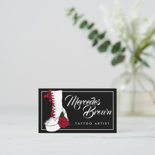 Gothic Script Boot Black Tattoo Artist Visitekaartje (Staand voorkant)