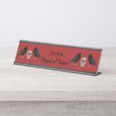 Gothic Skull and Guardian Ravens Halloween Custom Bureau Naambordje (Voorkant)