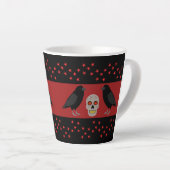 Gothic Skull and Guardian Ravens Halloween Latte Mok (Rechterhoek)